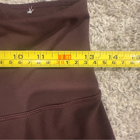 Old Navy Women’s‎ Burgundy Elevate Go-Dry Leggings | Size S - Picture 3 of 8